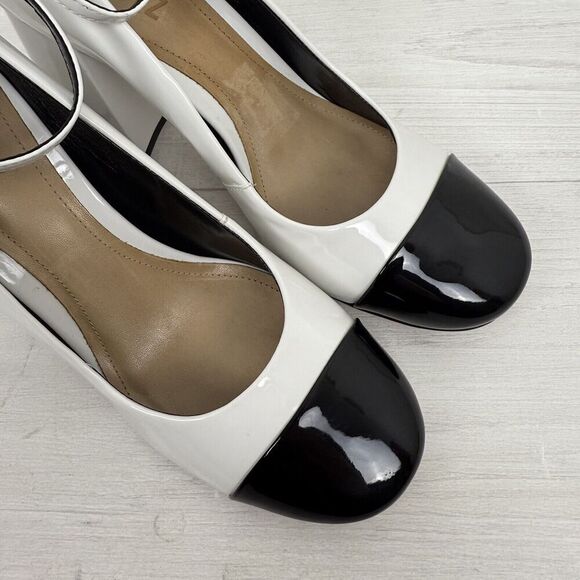 Schutz Size 8.5 B Dorothy High Block Heels Patent Leather Black White W/ FLAW - Picture 6 of 12